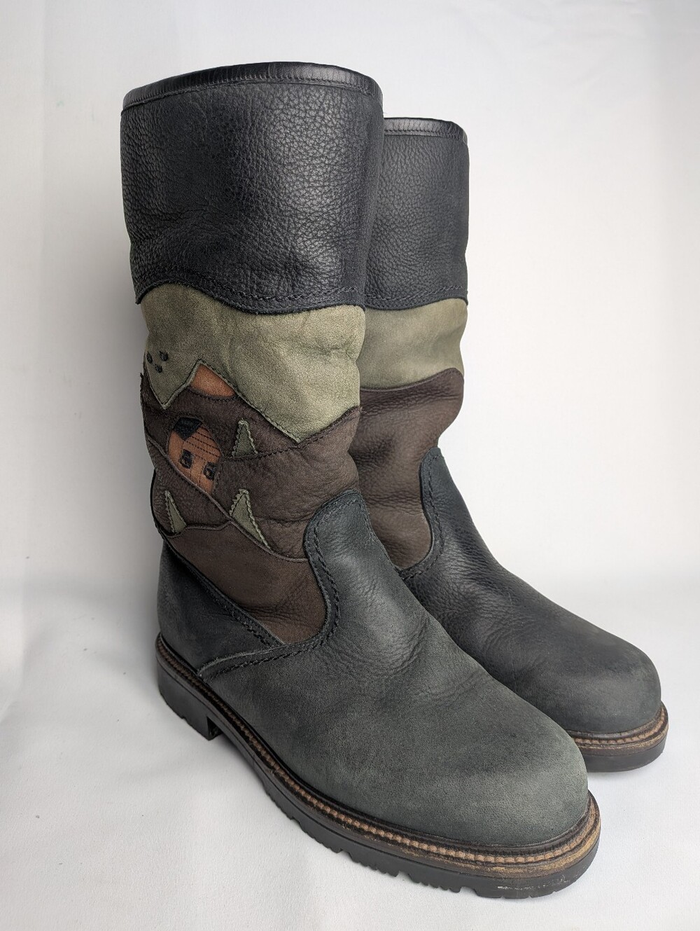 ANFIBIO Vintage Women Winter Boots Size 7.5 Made In Canada Leather Slip On